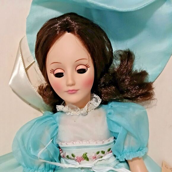 VTG 1987 Effanbee 12” Bridesmaid Beautiful Blue Dress Matching Hat - Picture 11 of 12